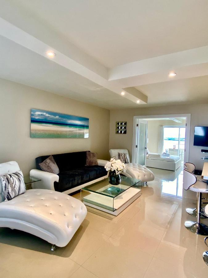 Premium Modern Waterfront Apartment With Miami Skyline View On The Bay 5 Mins Drive To Miami Beach With Free Parking Kültér fotó